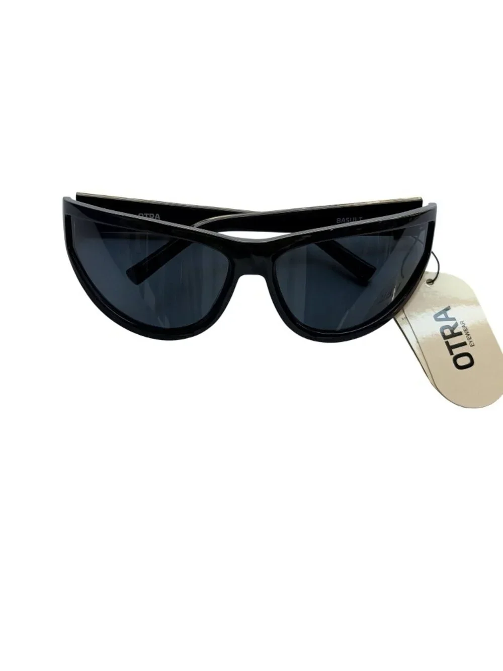 Otra Basult Sunglasses in Black Smoke